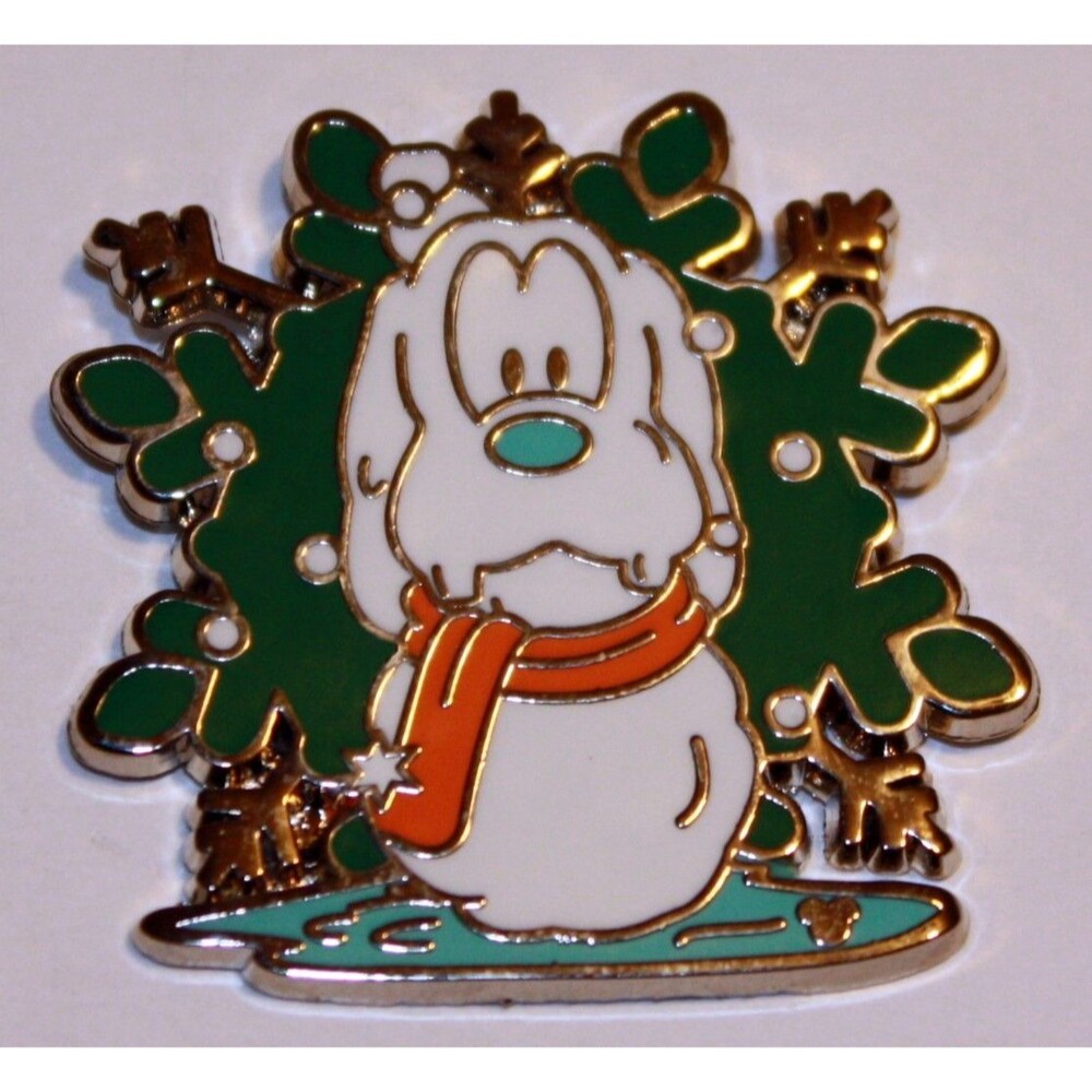 DLR - 2007 Hidden Mickey - Snowman Collection - Goofy